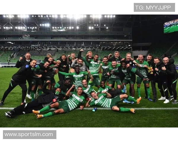 流浪者与阿伯丁热刺南安普顿的激烈对决展现足球魅力与团队精神